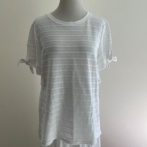 NWT textured T shirt open sleeves ties split sides women’s large Liz Claiborne